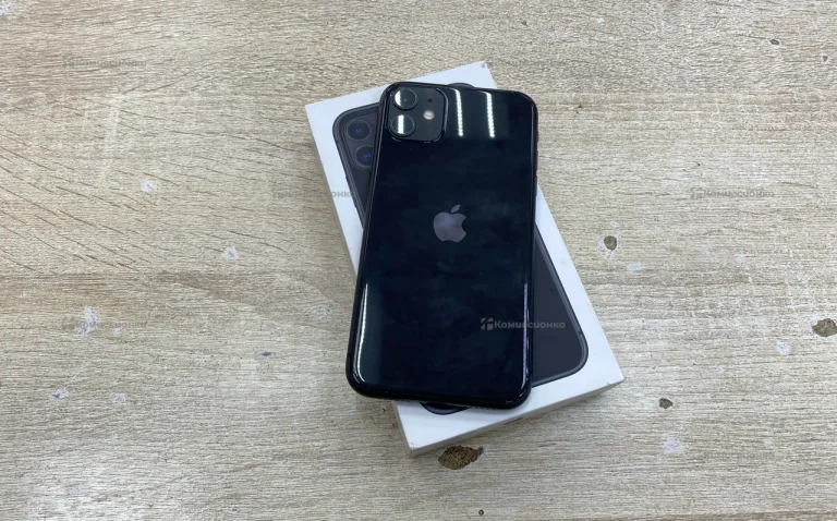 Apple iPhone 11 4/64 ГБ