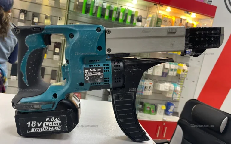 Шуруповерт makita DFR550RFE