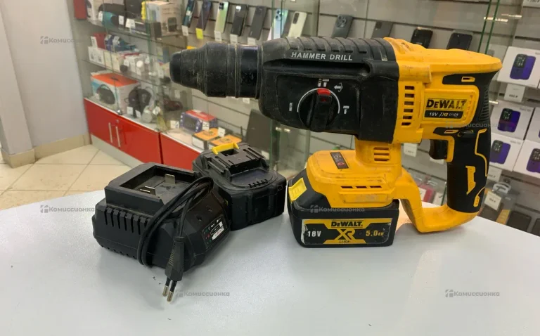 перфоратор аккумуляторный dewalt DCH133