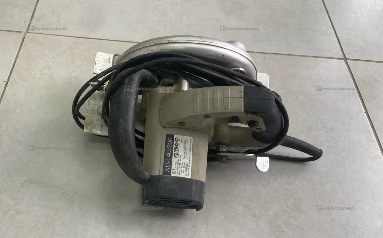 Дисковая пила Интерскол ДП-140/800