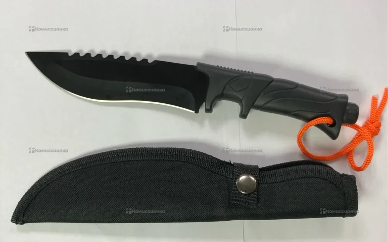 Нож туристический