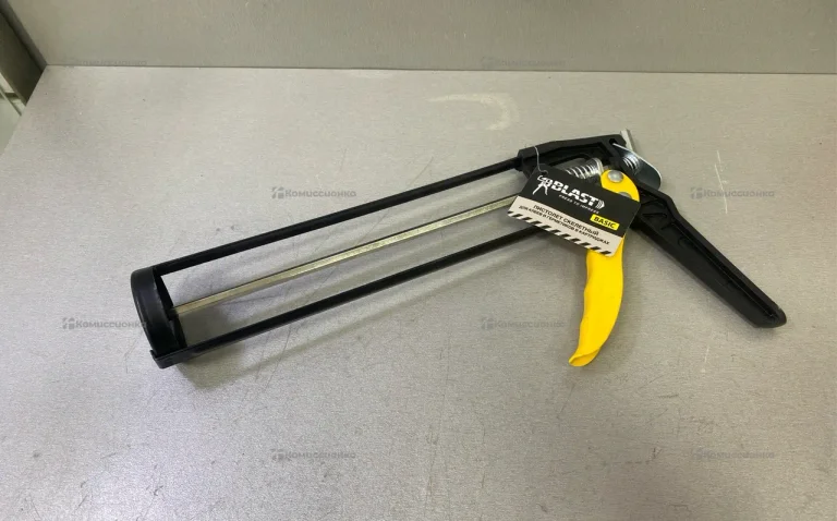 Клеевой пистолет Blast