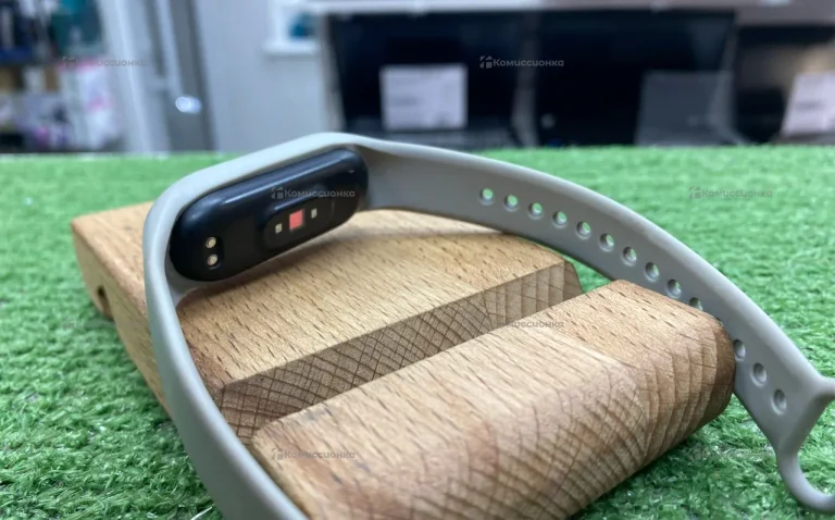 Фитнес браслет Xiaomi Mi Band 4