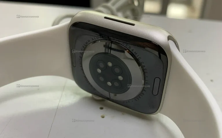 Часы  Apple Watch Series 7