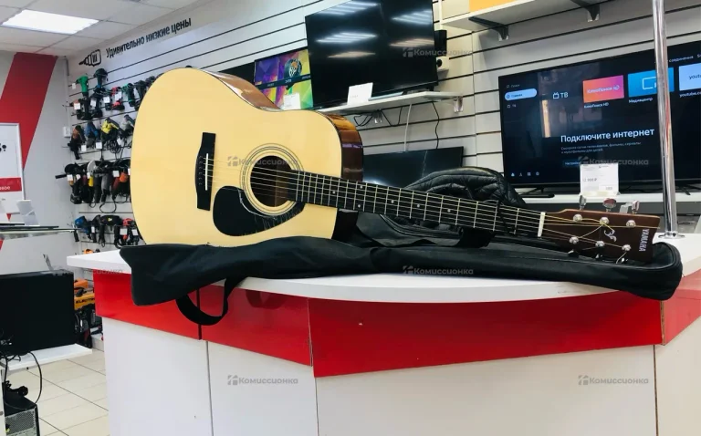 Гитара Yamaha