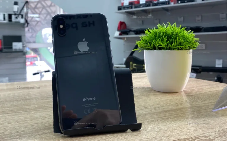 Apple iPhone X 64ГБ