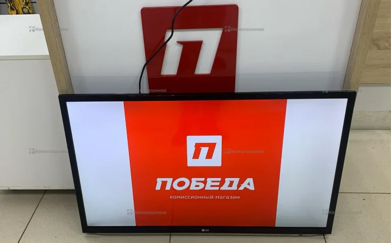 Телевизор LG• 42LM585T