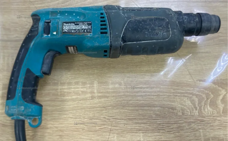 Перфоратор Makita HR2470