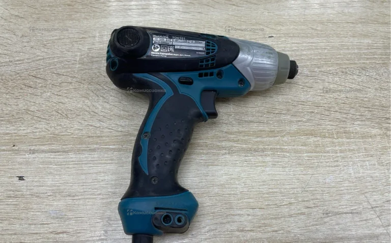 Винтоверт makita TD0101