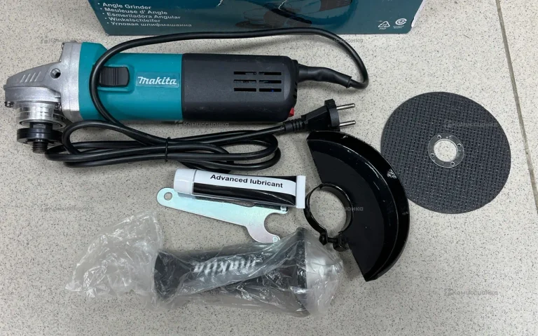 Makita ушм 9558hb