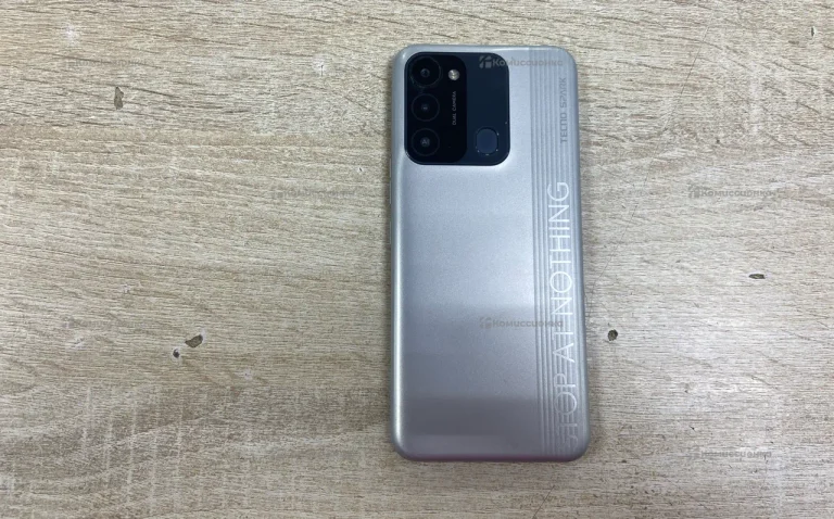 Tecno spark 8c 4/64