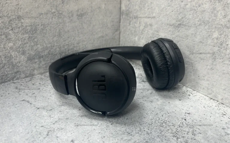 Наушники  JBL Tune 520BT
