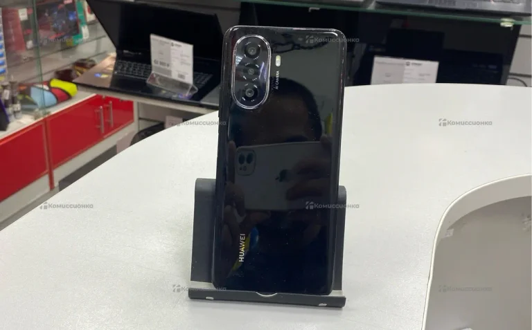 Huawei nova Y70