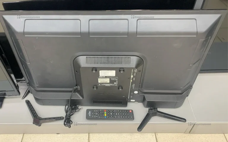 Телевизор  Dexp H32D7300K