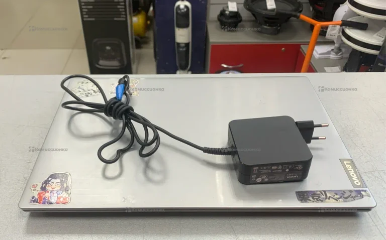 Ноутбук Lenovo 81W8