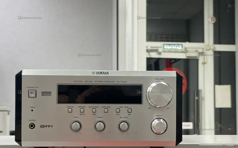 Стерео-усилитель Yamaha RX-E400