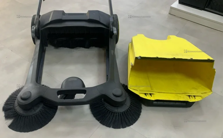 Ручная подметальная машина Karcher S4 Twin