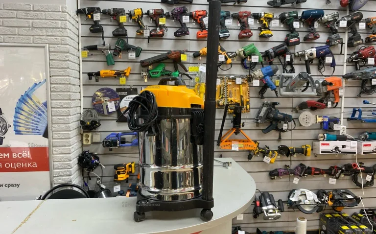 Строительный пылесос Deko DKVC-1400-15S