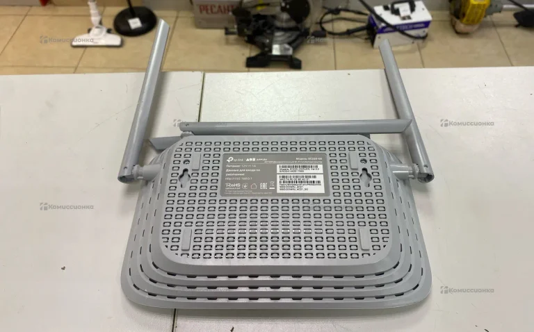 Роутер TP-Link EC220-G5