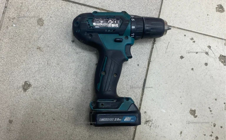 Аккумуляторная дрель-шуруповерт Makita DF333DWAE