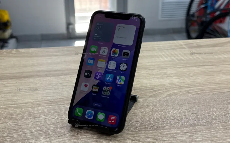 Apple iPhone XR 3/64 ГБ