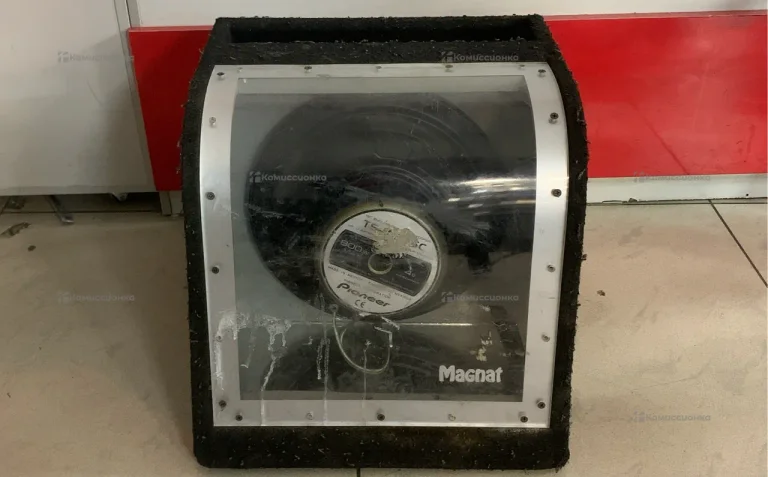 Сабвуфер Pioneer TS-W305C в коробе