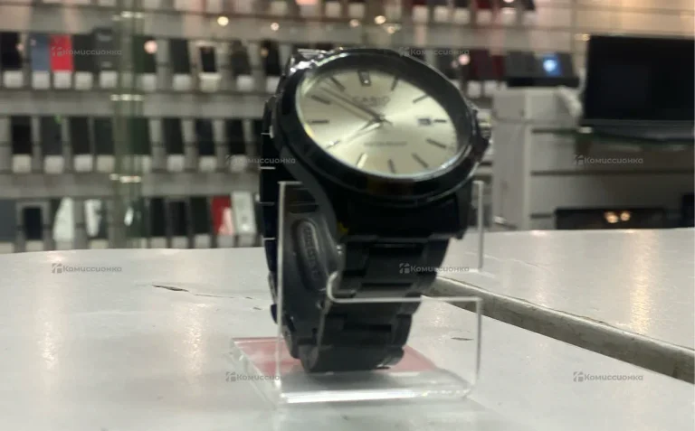 Часы  Casio quartz replica