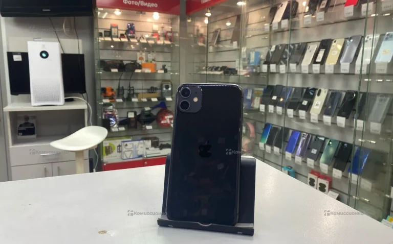 Apple iPhone 11 4/64 ГБ