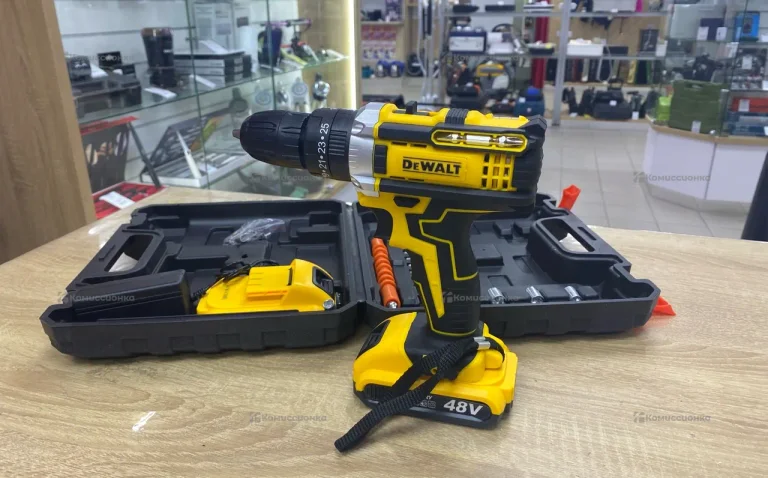 Шуруповерт Dewalt (Rep)