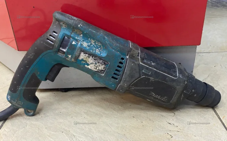 Перфоратор makita HR2470