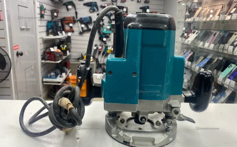 Фрезер makita 3612