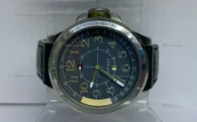 Часы  Tommy Hilfiger
