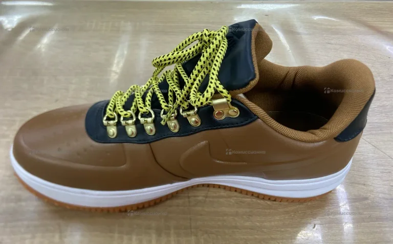 Кроссовки Nike коричневые 45p