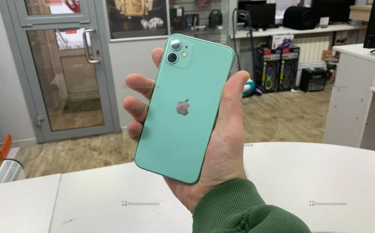 Apple iPhone 11 4/128 ГБ