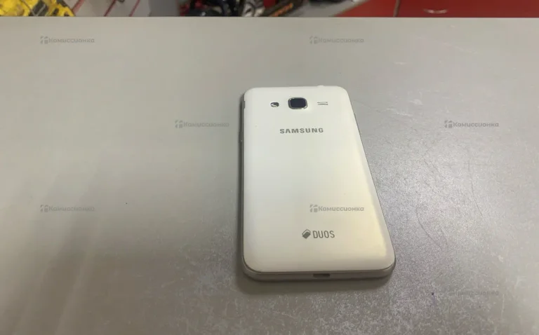 Samsung Galaxy J3 (2016) 2/16 ГБ