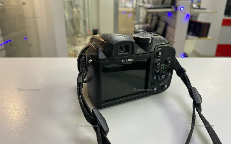 Фотоаппарат  fujifilm s1000fd
