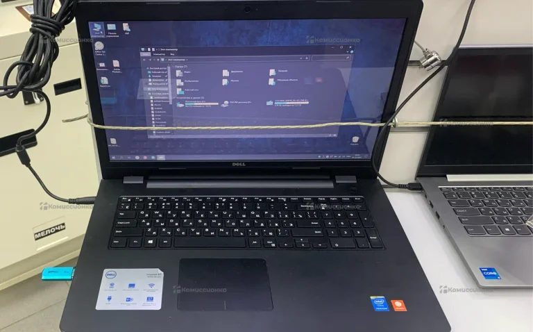 Ноутбук  DELL INPIRON 17