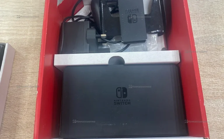 Приставка Nintendo switch oled.