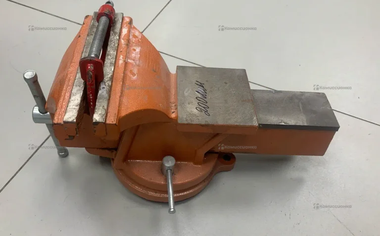 Тиски коричневые