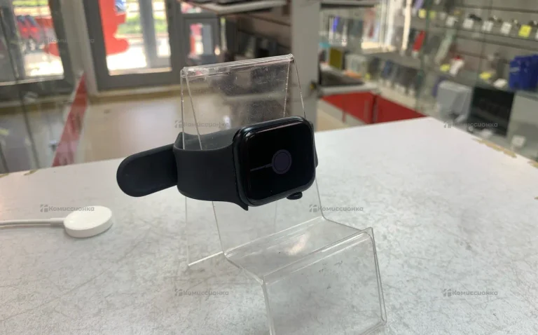 Часы  Apple Watch SE 40mm 2ND Gen