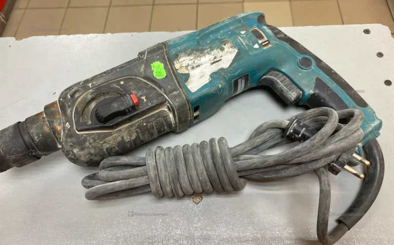 Перфоратор makita HR2470