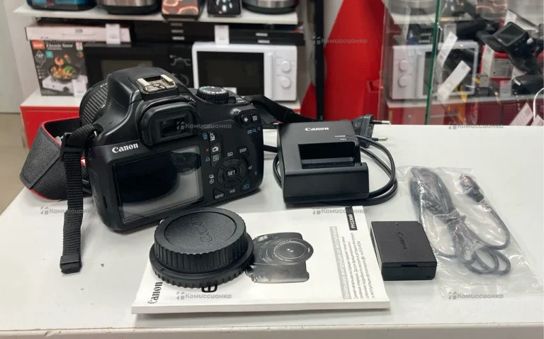 Фотоаппарат  Canon EOS 1100D