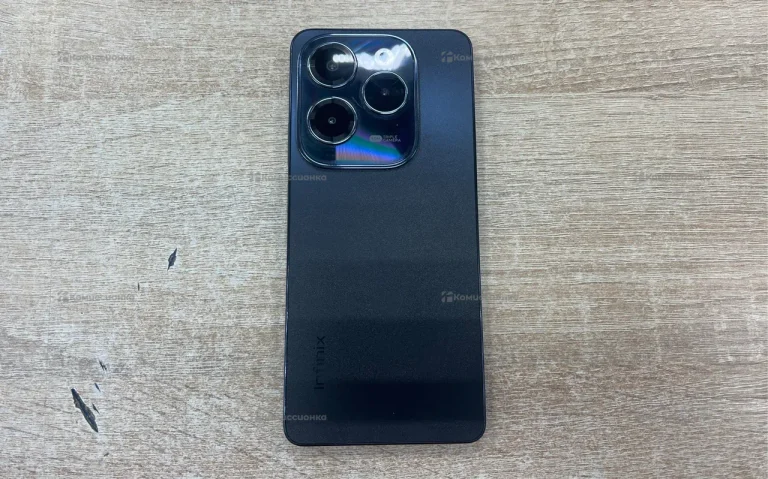 Infinix Hot 40 8/128 ГБ