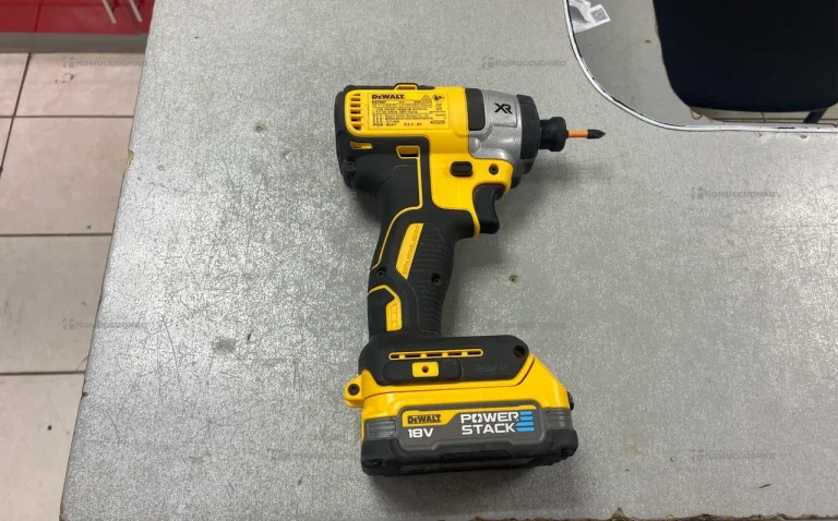Шуруповерт dewalt dcf887