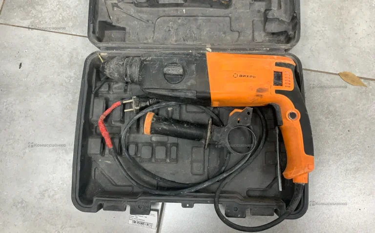 Перфоратор ВИХРЬ П-1000К