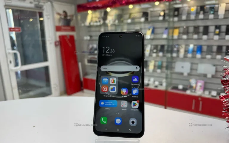 Tecno Spark 30 5G 6/128 ГБ