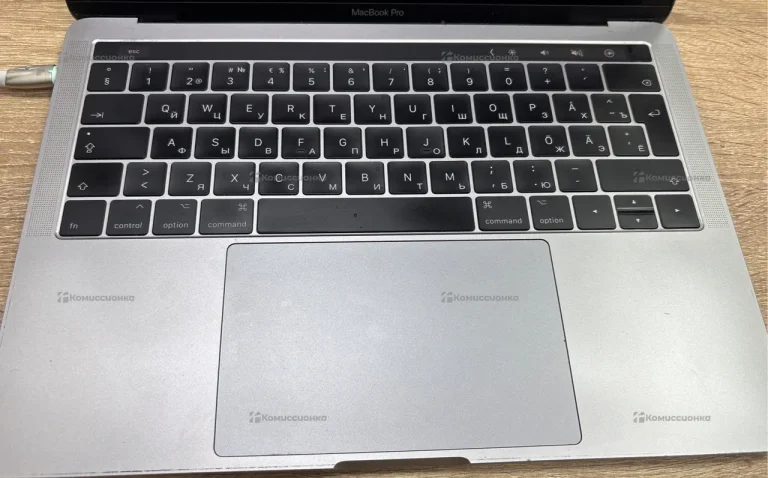 Ноутбук  MacBook Pro 2017  inch 13