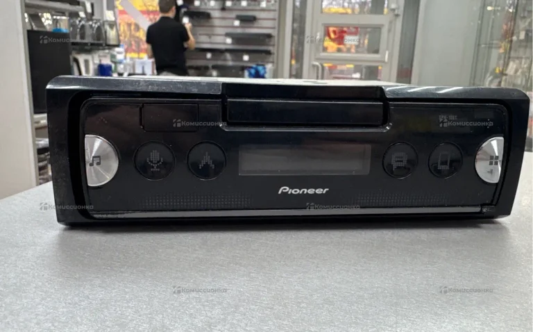 Автомагнитола Pioneer SPH-10BT