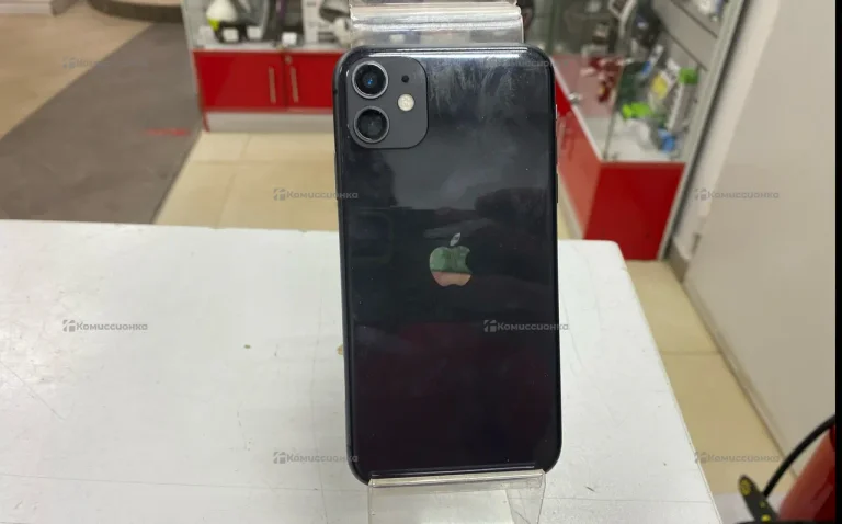 Apple iPhone 11 4/128 ГБ