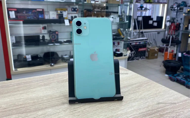 Apple iPhone 11 4/128 ГБ